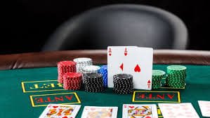cyclop app showing live dealer blackjack table with professional dealer